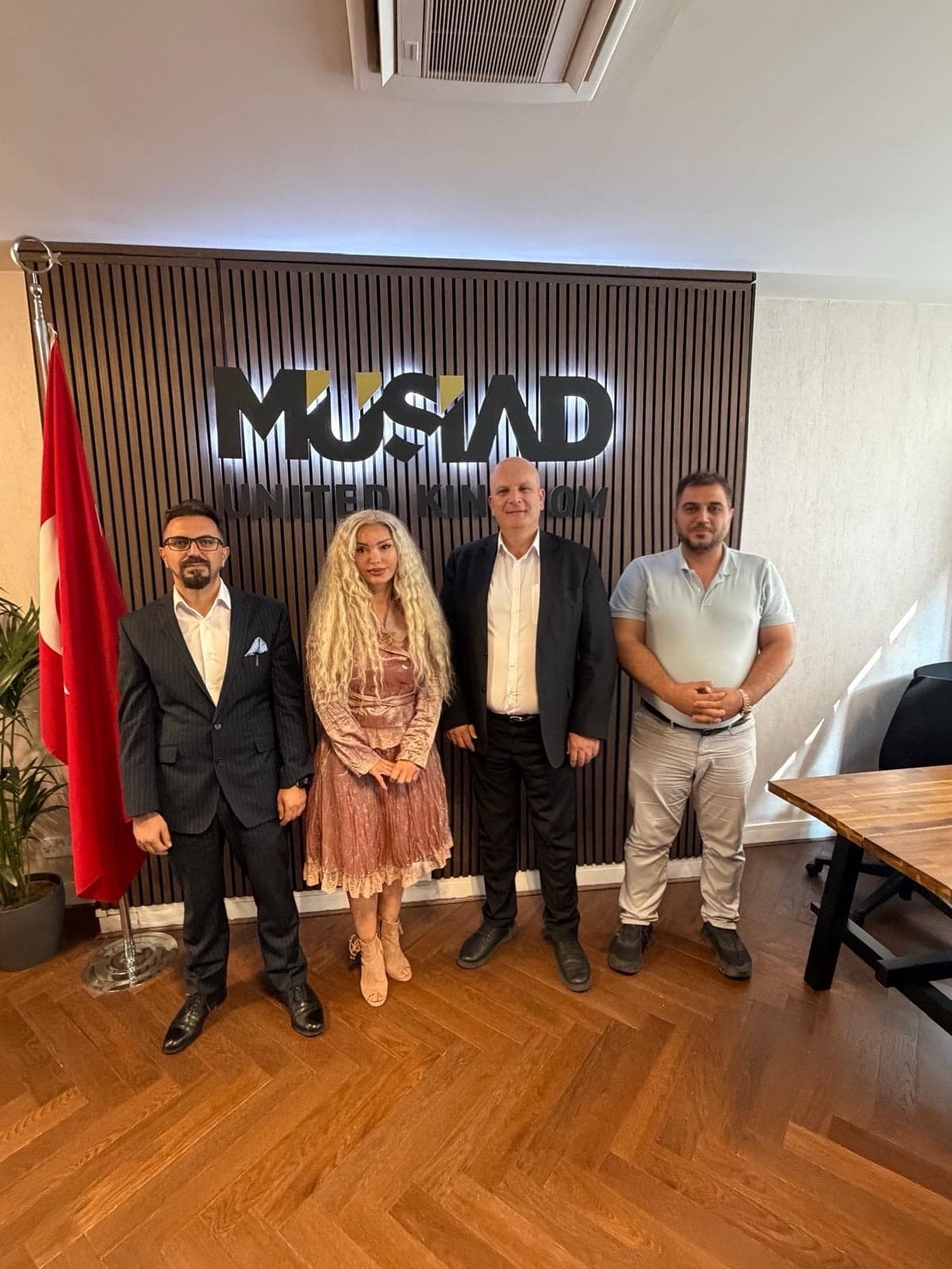 Our MÜSİAD Birleşik Krallık Board of Directors members hosted the Advisor to the Minister of National Education, academic, professor of communication and c...